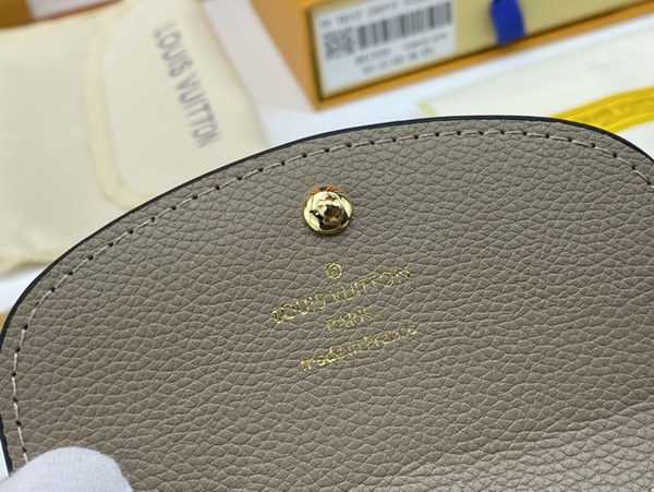 LVコピーウォレット角部分ディテール